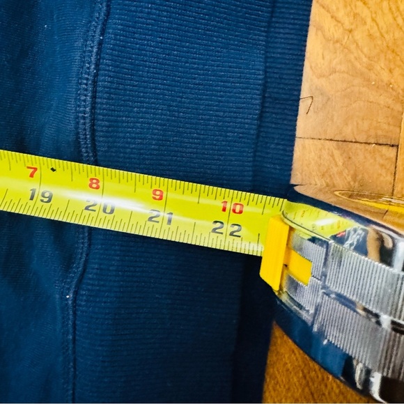 Disney Paris pullover sweatshirt - Picture 6 of 7